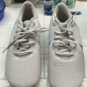 Women’s Nike Flex Size 9 shoes